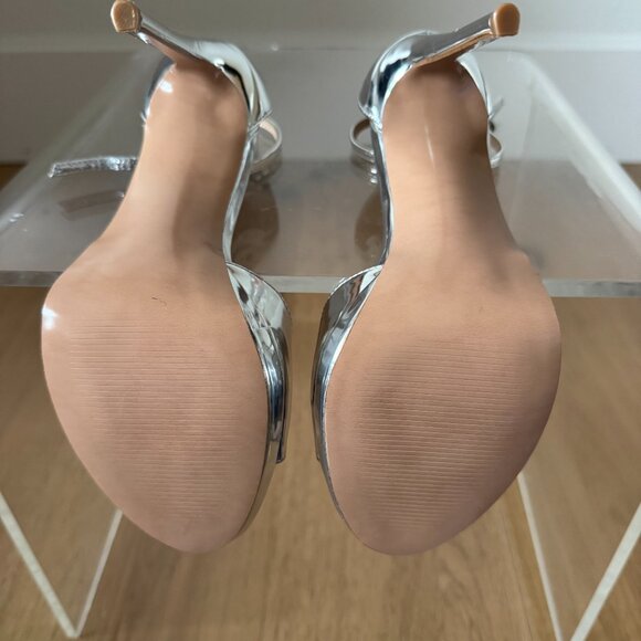 Steve Madden Wiley Silver Chrome Stiletto Heels Metallic Open Toe Size 6 NYE - Picture 8 of 14